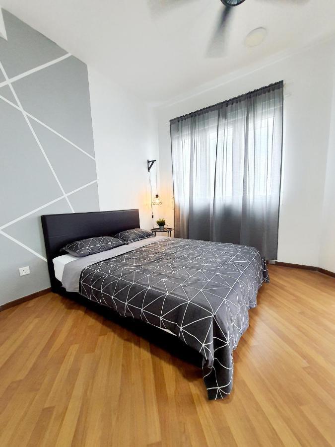Residensi Flora Appartement Seri Kembangan Buitenkant foto